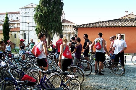 Bicycle Treasure Hunt in Lucca